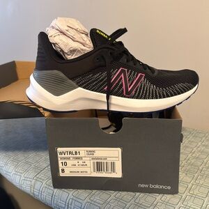 New inbox- New Balance women’s size 10 Ventr running shoes